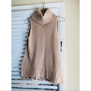 Cream/tan sleeveless turtleneck sweater